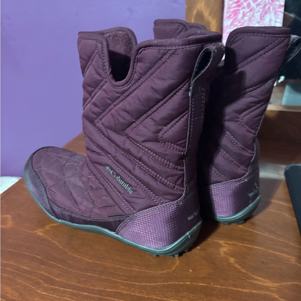 snow boots